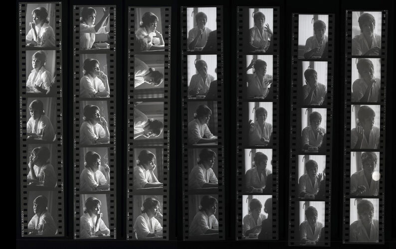 TON_R_Contact_094: Rachel Roberts