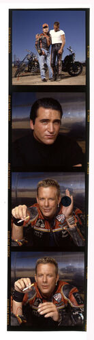 TON_R_Contact_112: Mickey Rourke