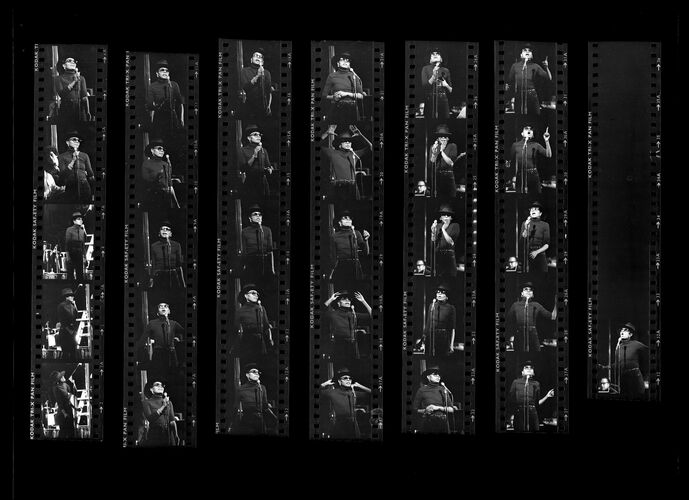 TON_R_Contacts_141: Diana Ross