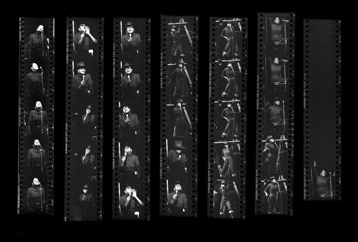 TON_R_Contacts_142: Diana Ross