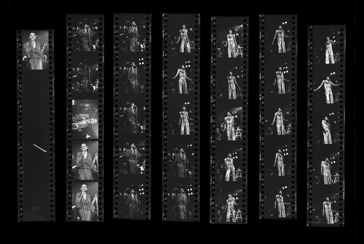 TON_R_Contacts_148: Diana Ross