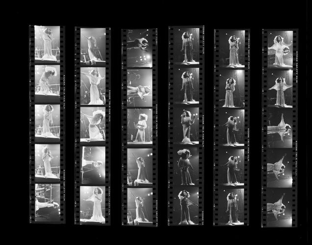 TON_R_Contacts_153: Diana Ross