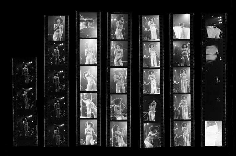 TON_R_Contacts_156: Diana Ross