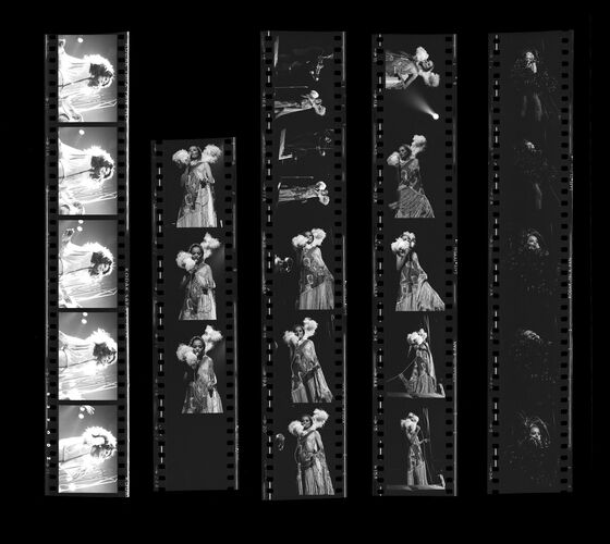 TON_R_Contacts_158: Diana Ross