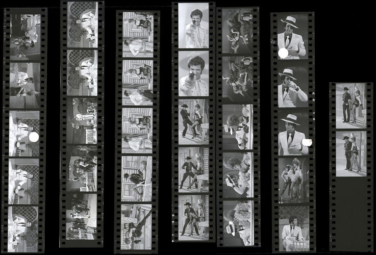 TON_Raquel_Contact_014: Raquel Welch