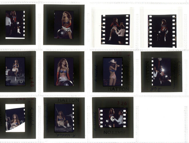 TON_Raquel_contact_119: Raquel Welch