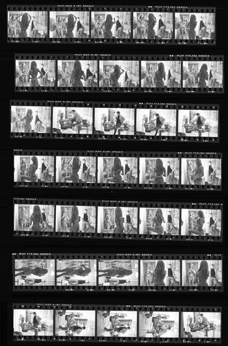 TON_Raquel_contact_172: Raquel Welch