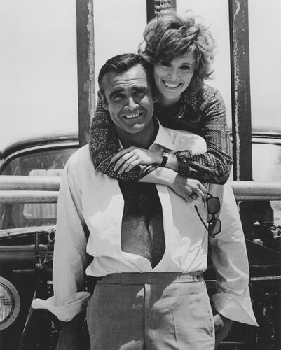 TON_SC034: Sean Connery as Bond with Jill St John