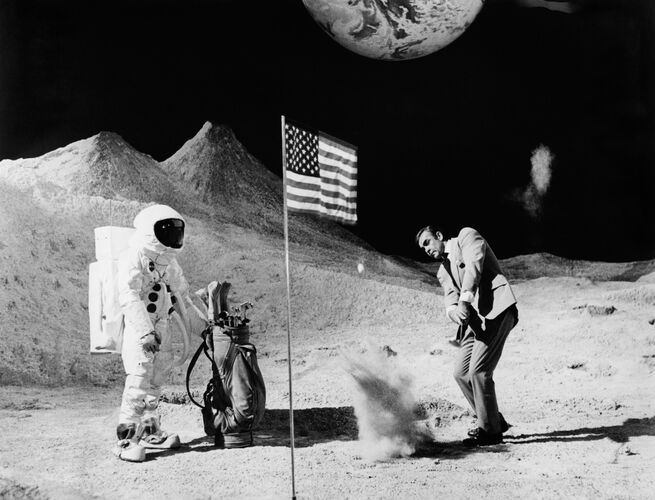 TON_SC058: Bond on the moon