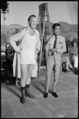 TON_SDJinDN010: David Niven and Sammy Davis Jr