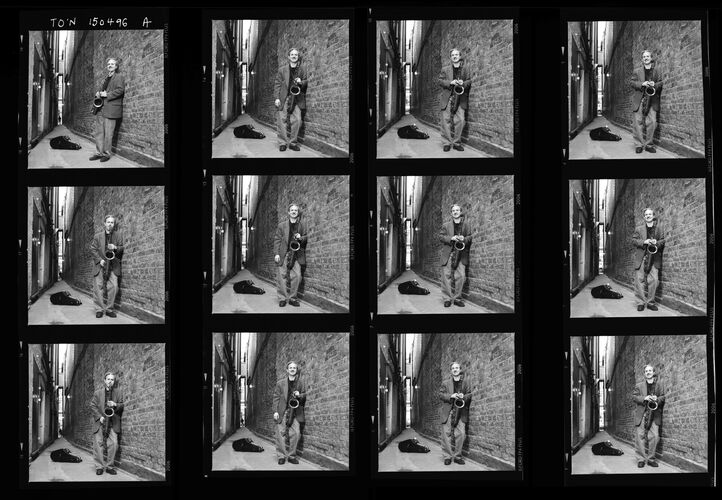 TON_S_Contact_143: Ronnie Scott