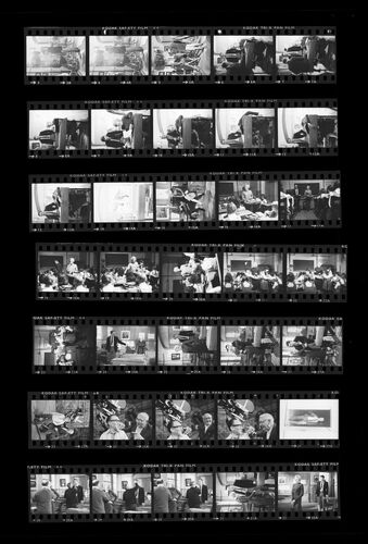 TON_S_contact_198: Maggie Smith