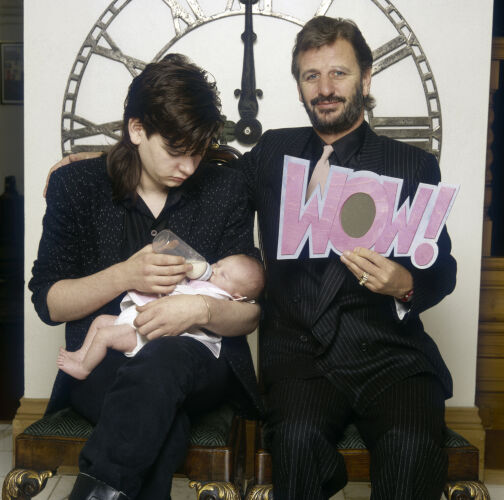 TON_TB021: Ringo Starr with daughter-in-law and granddaughter