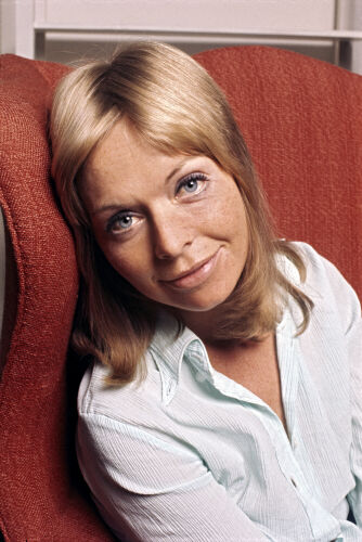 TON_TOF082: Susannah York