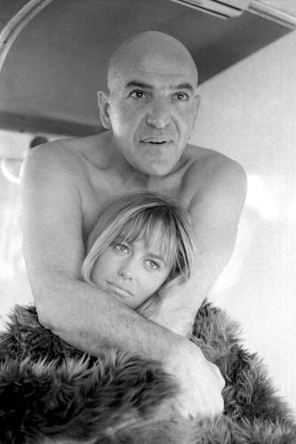 TON_TOF488: Susan George and Telly Savalas