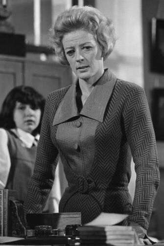 TON_TON_MAS005: Maggie Smith