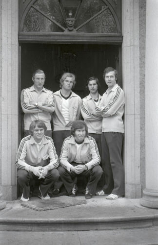 TON_TOS092: Members of the West Germany football team