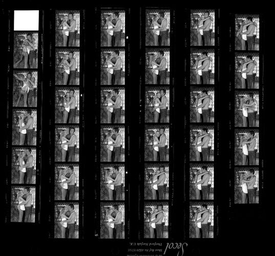 TON_Twiggy_Contact_016: Twiggy