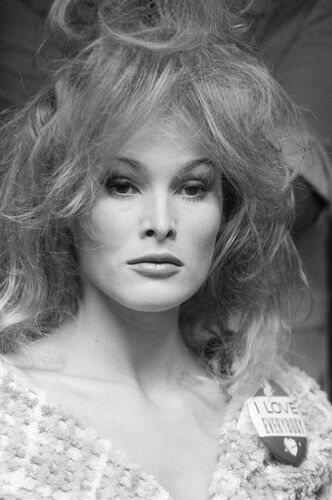 TON_UA021: Ursula Andress