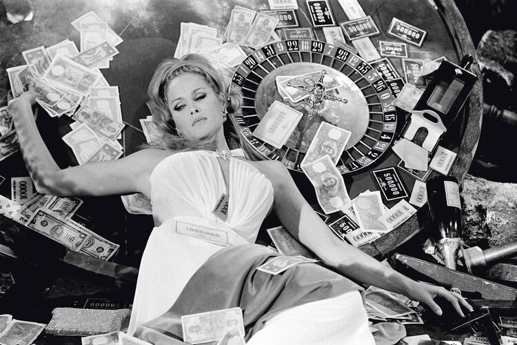 TON_UA064: Ursula Andress