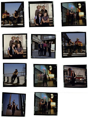 TON_U_Contact_008: U2