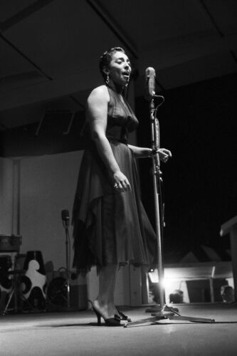 TW_CH005: Carmen McRae