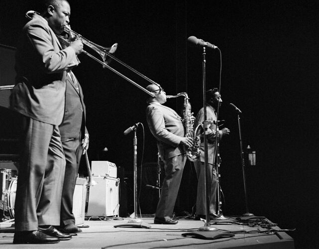 TW_DBJ004: Downbeat Jazz Festival