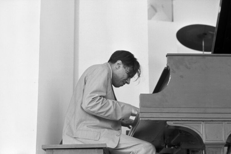 TW_HS002: Horace Silver