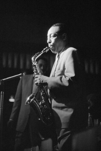 TW_JHinDE029: Johnny Hodges