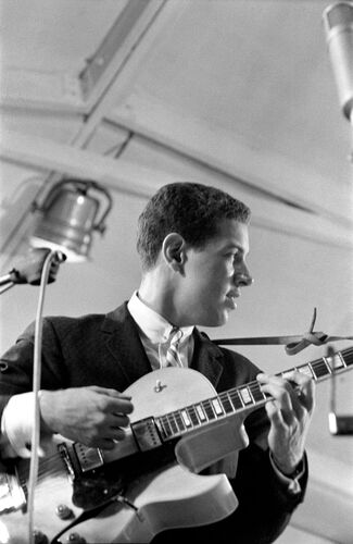 TW_KBU002: Kenny Burrell