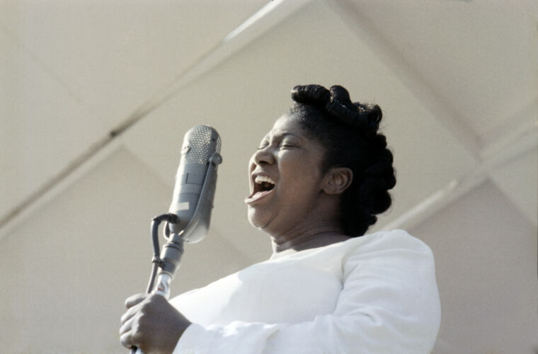 TW_MJinWM005: Mahalia Jackson