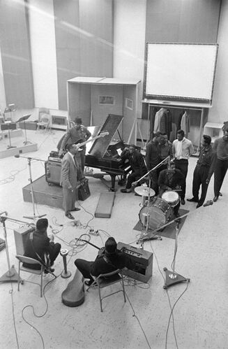 TW_PU004: The Funk Brothers