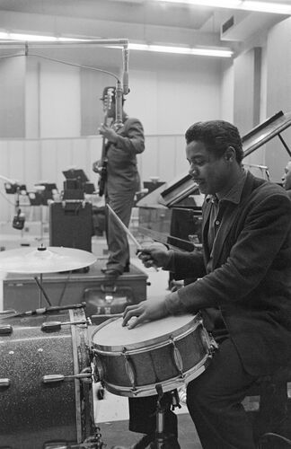 TW_PU009: The Funk Brothers band