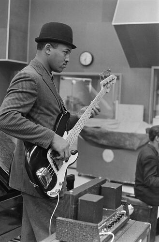 TW_PU016: The Funk Brothers band