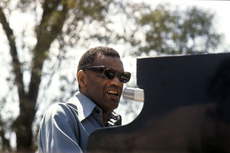 TW_RC002: Ray Charles