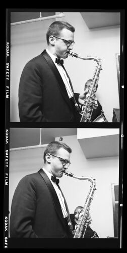 TW_SG011: Contact sheet of American jazz saxophonist Stan Getz backstage at the Civic Opera House, Chicago