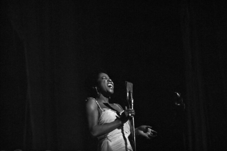 TW_SV003: Sarah Vaughan